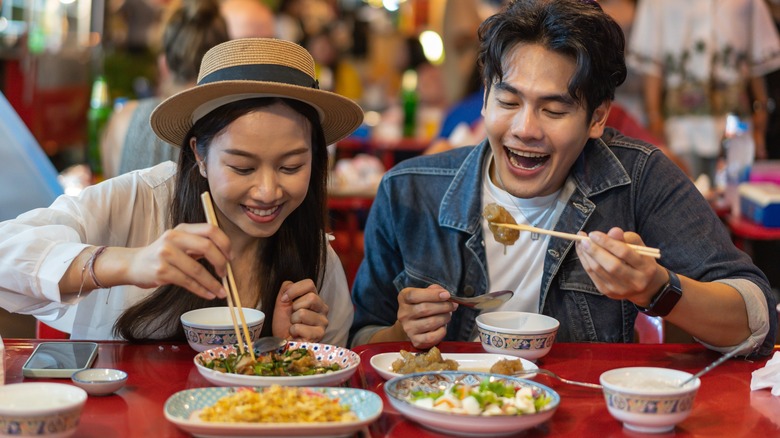 Discover the most famous food festivals worldwide! A guide for food lovers!
