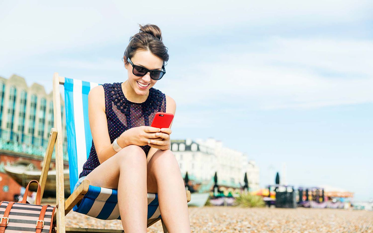 Travel planning app for last-minute trips: Find the best deals and book your trip in minutes!