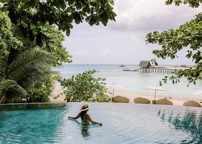 Find Sustainable Resorts: Easy Tips for a Responsible Vacation!