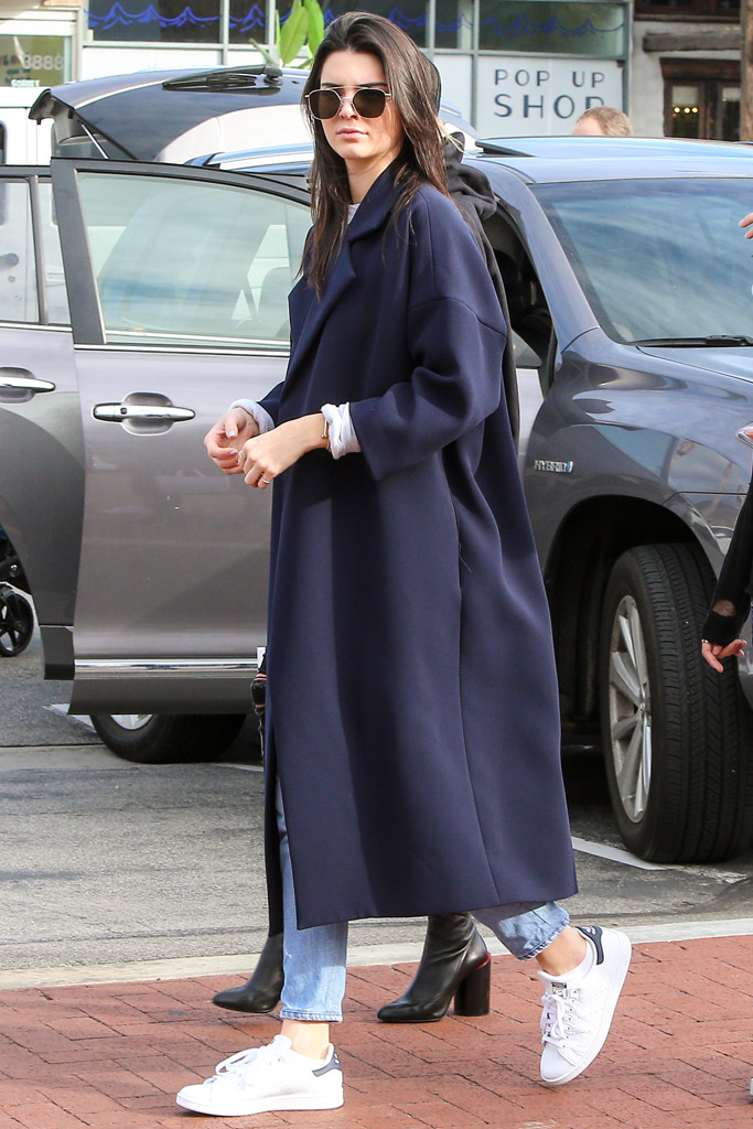 Kendall Jenner Shoe Size: Everything You Need to Know About Her Feet, Check It Out!