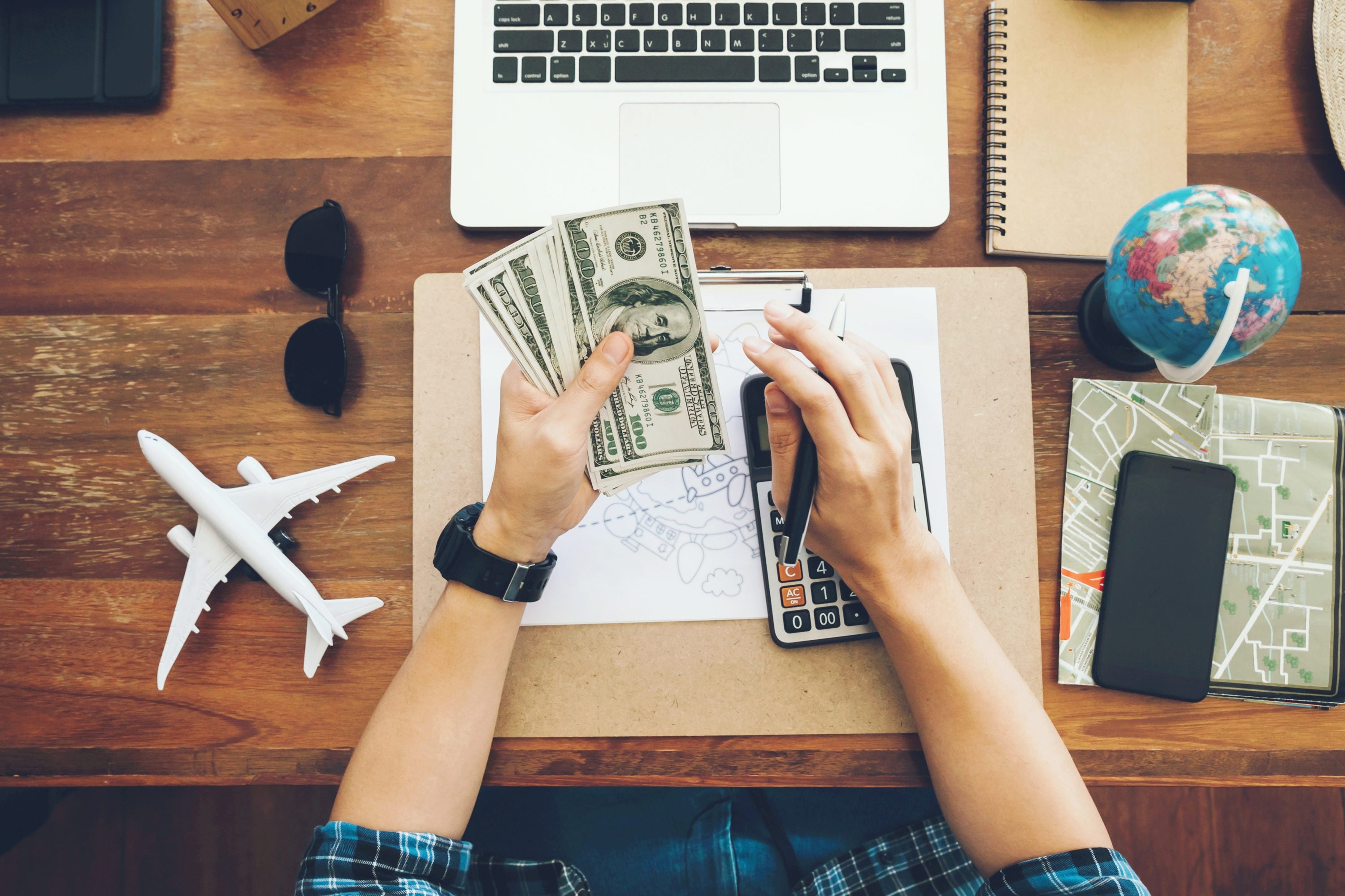 Awesome free travel planning tools for budget travelers: Travel smart and save cash!