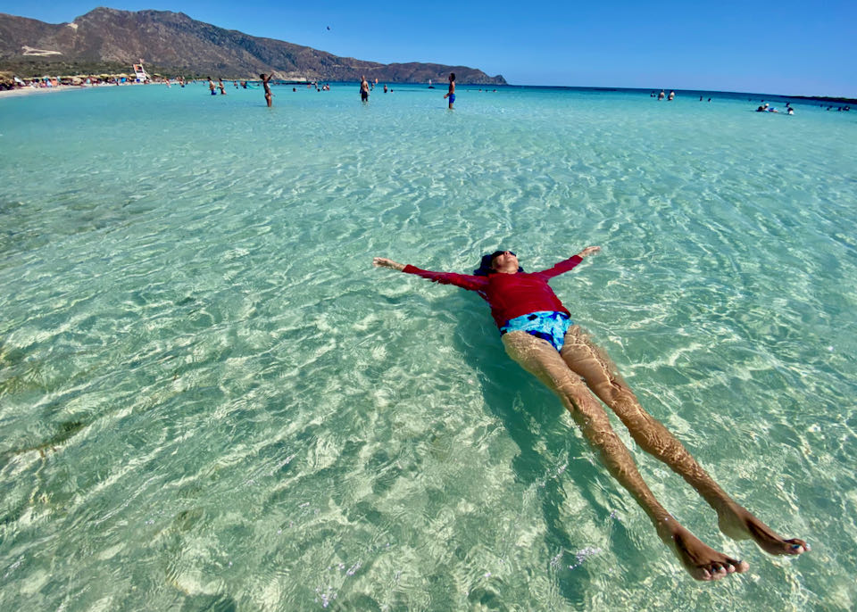 How are Greeces beaches different? Find your perfect beach: from wild parties to quiet coves!