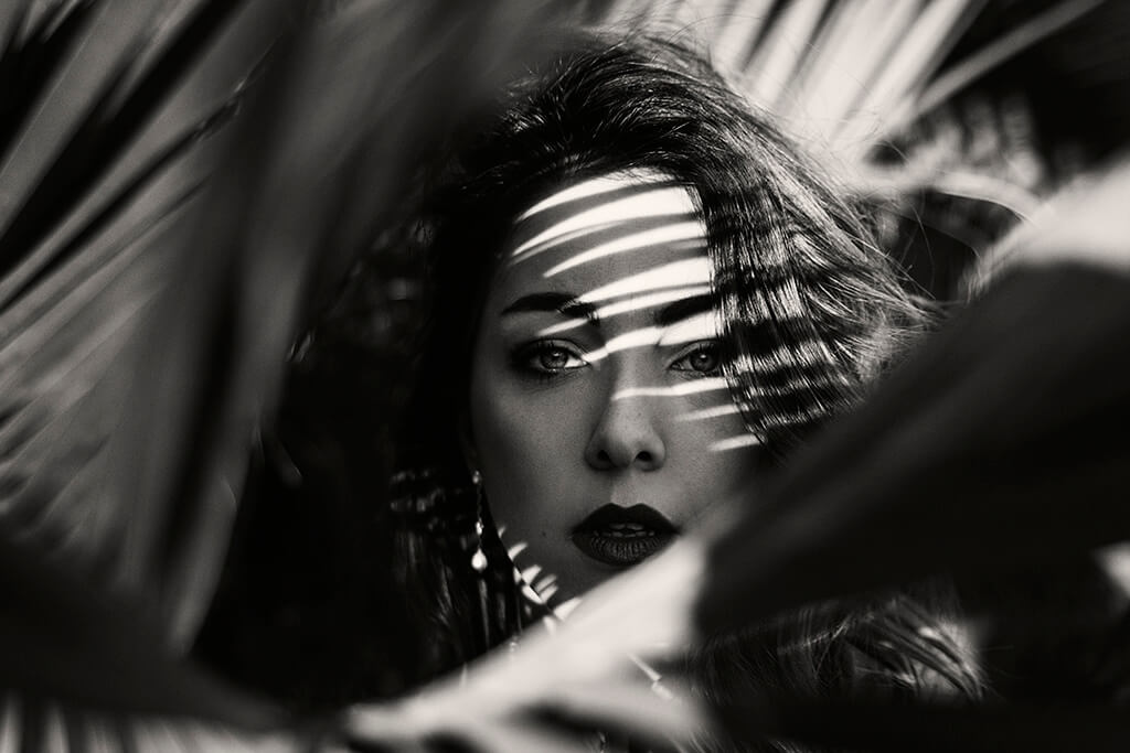 Hollywood Film Noir Headshot Ideas: Inspiration to Capture the Perfect Shot!