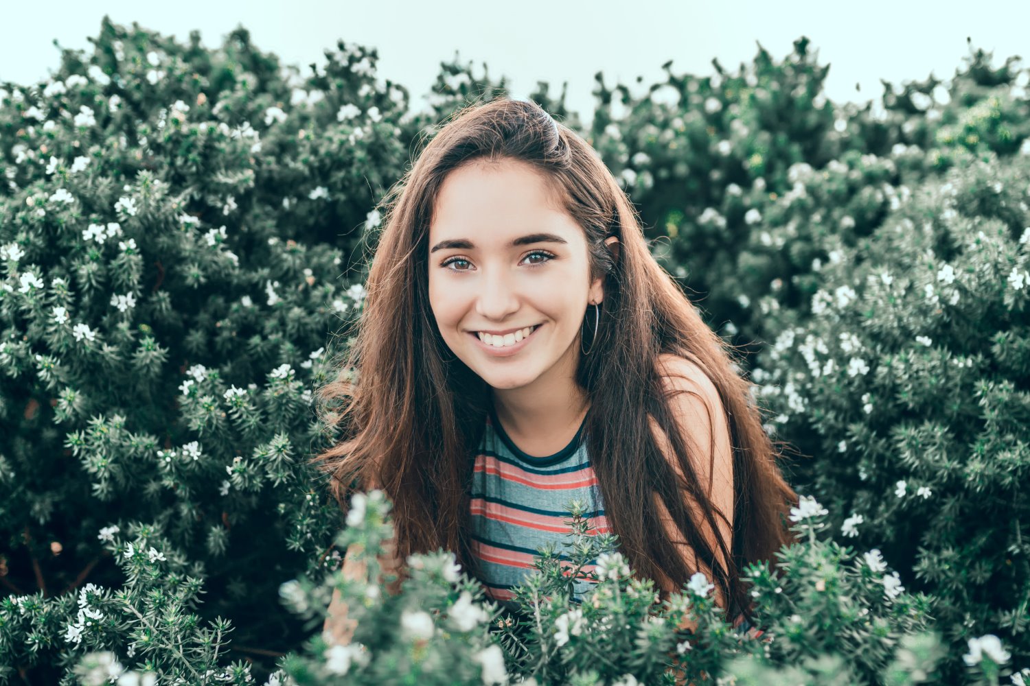 Shoulder Up Photography Pose Ideas: Simple Tricks for Better Pictures!
