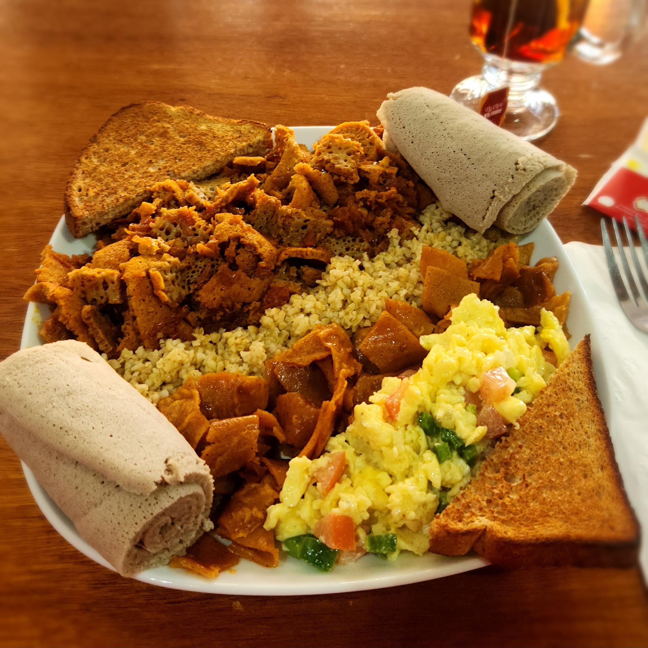Ethiopian Breakfast: What Do They Eat? (Try These Amazing Dishes Today!)
