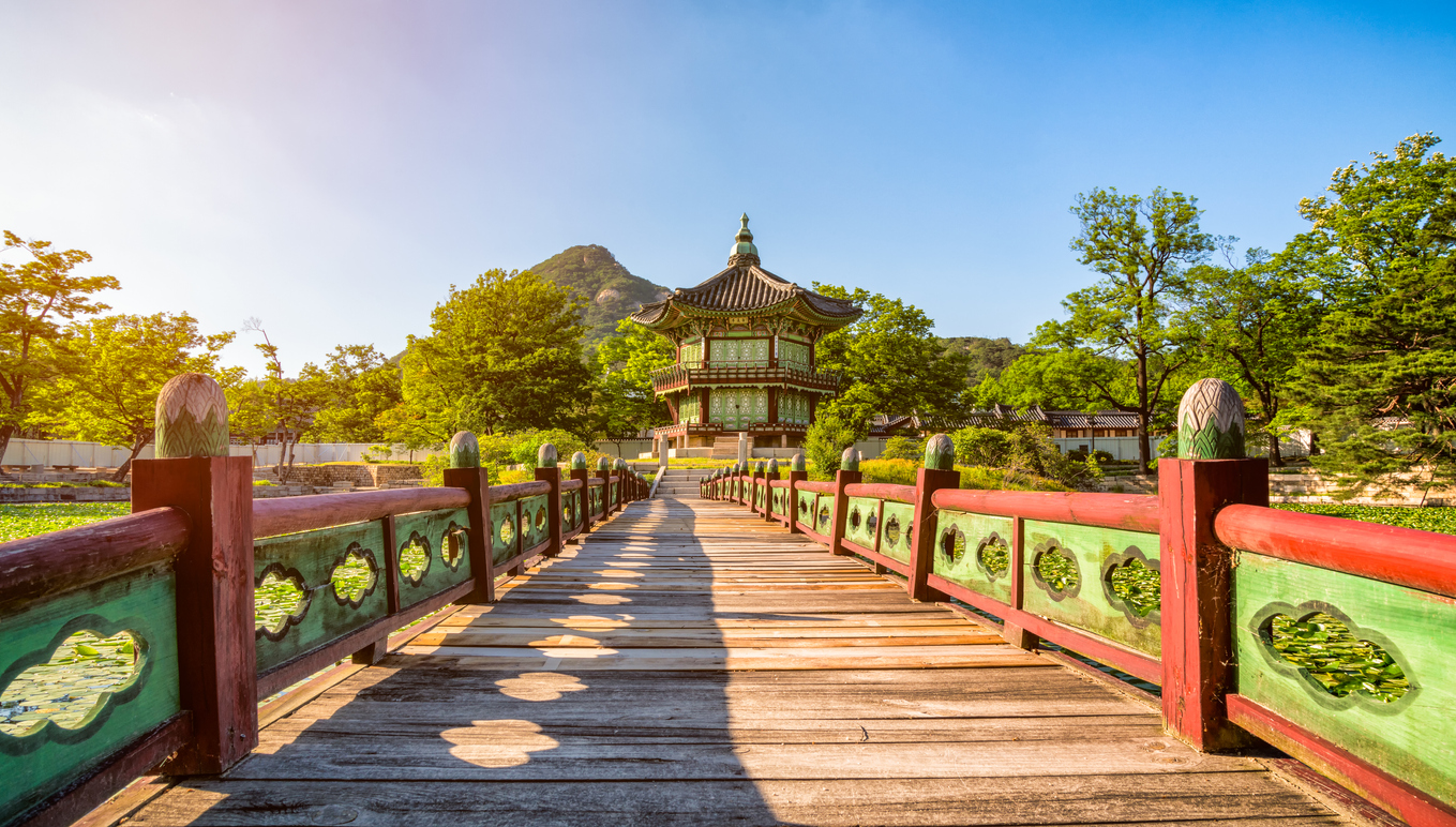 What are some popular places in South Korea for tourists? Find your next adventure.
