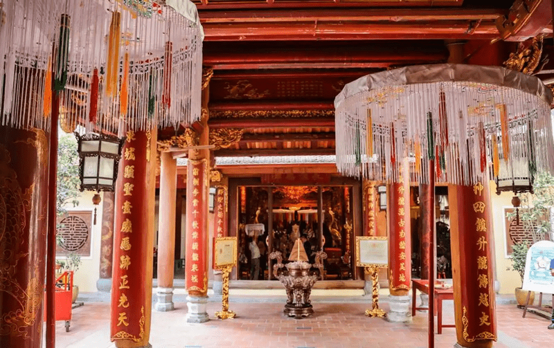 Bach Ma Temple Vietnam: A Quick Guide to Hanois Historic Landmark