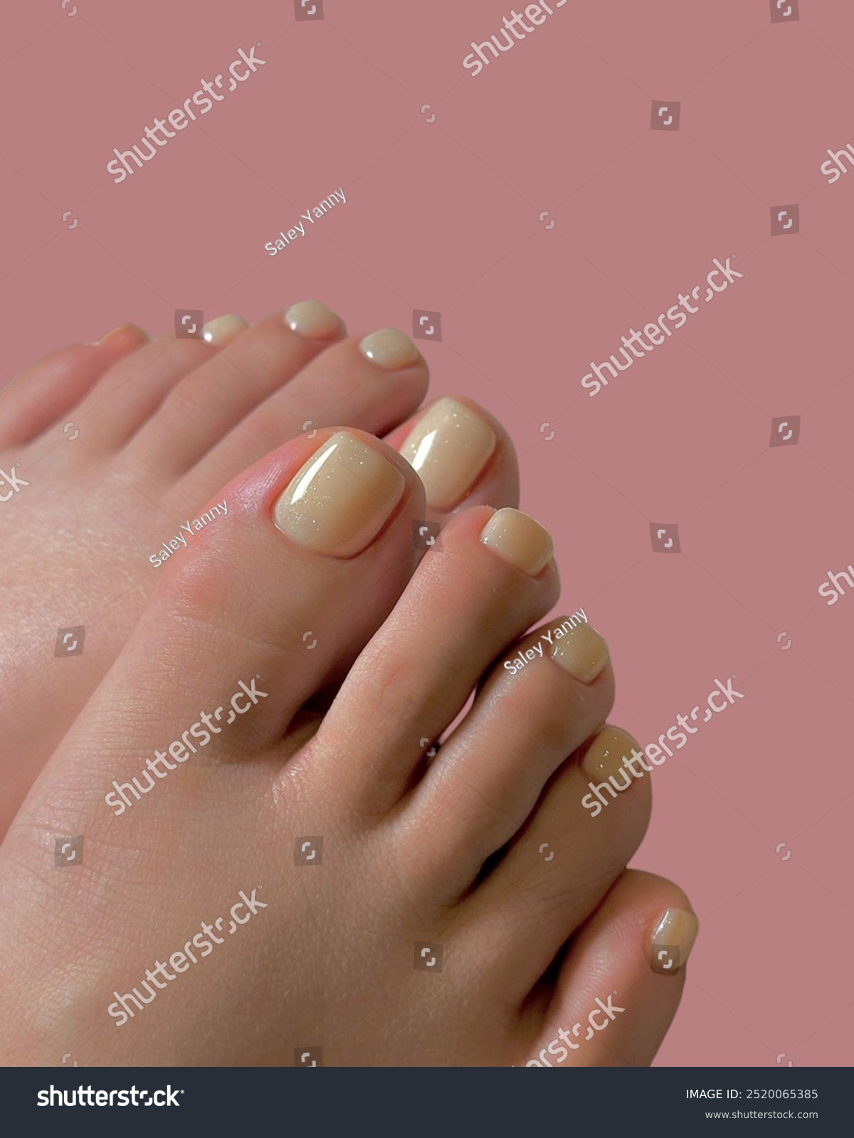 Foot Model Photos: Browse Gorgeous & Creative Pictures