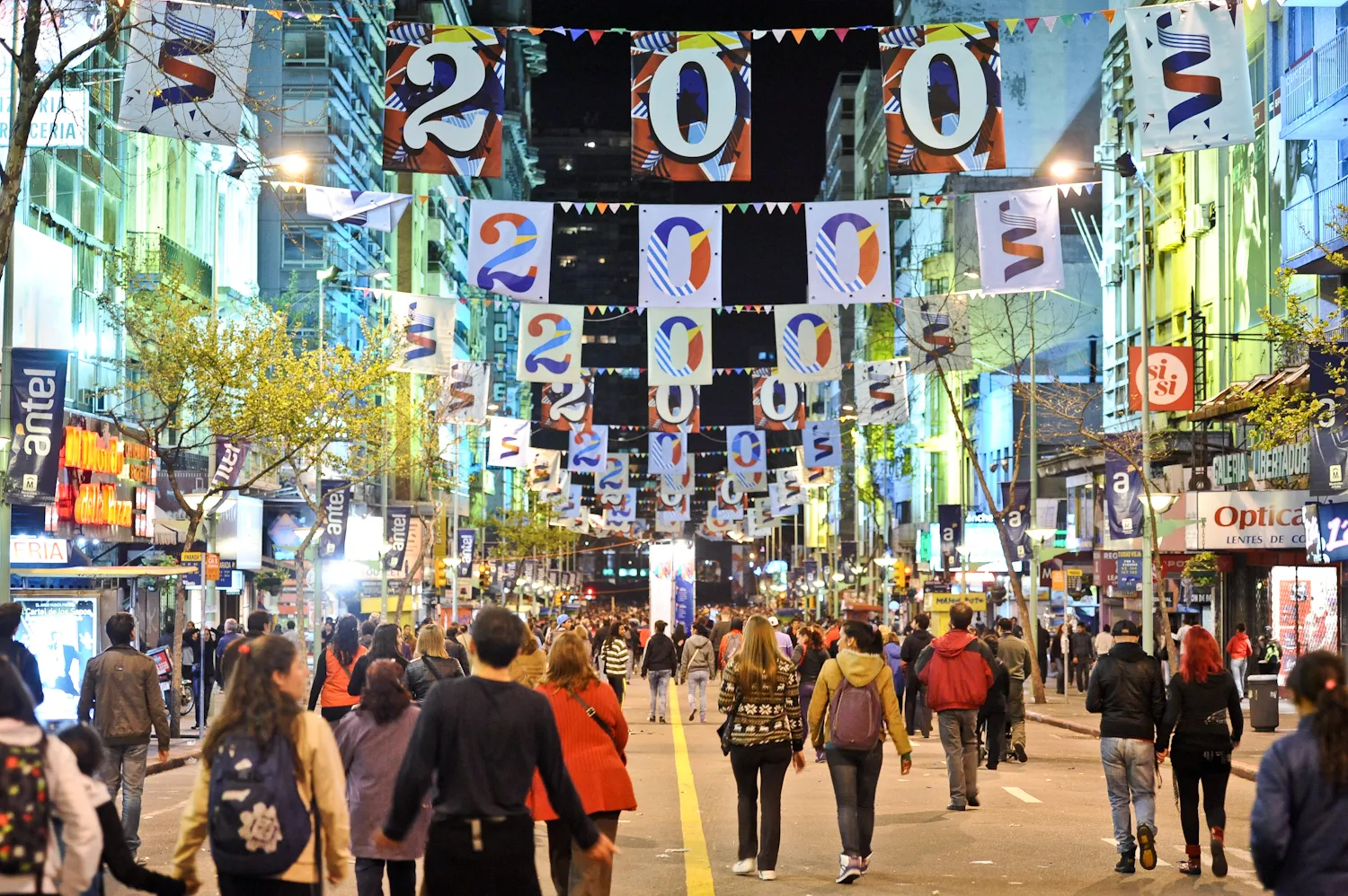Montevideo Nightlife 2024: Your Ultimate Party Guide!