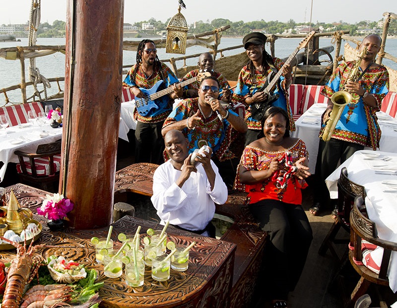 Best authentic travel experiences: Find culture, food & fun.
