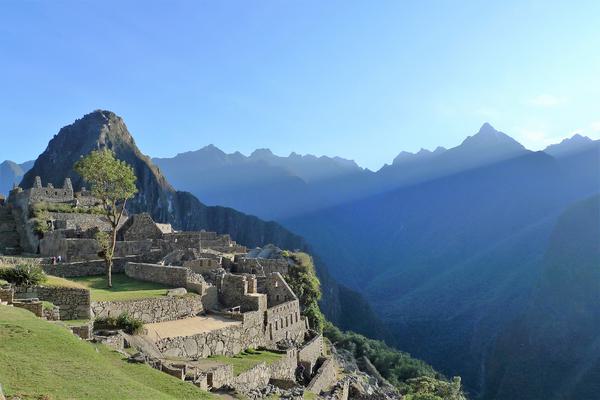 Bolivia Holidays: Explore Ancient Ruins and Stunning Landscapes (Expert Tips for an Amazing Adventure)