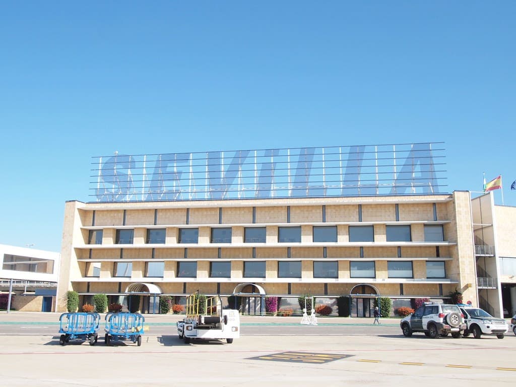 Seville San Pablo Airport: Your Quick Guide to Flights & More (Simple Tips)