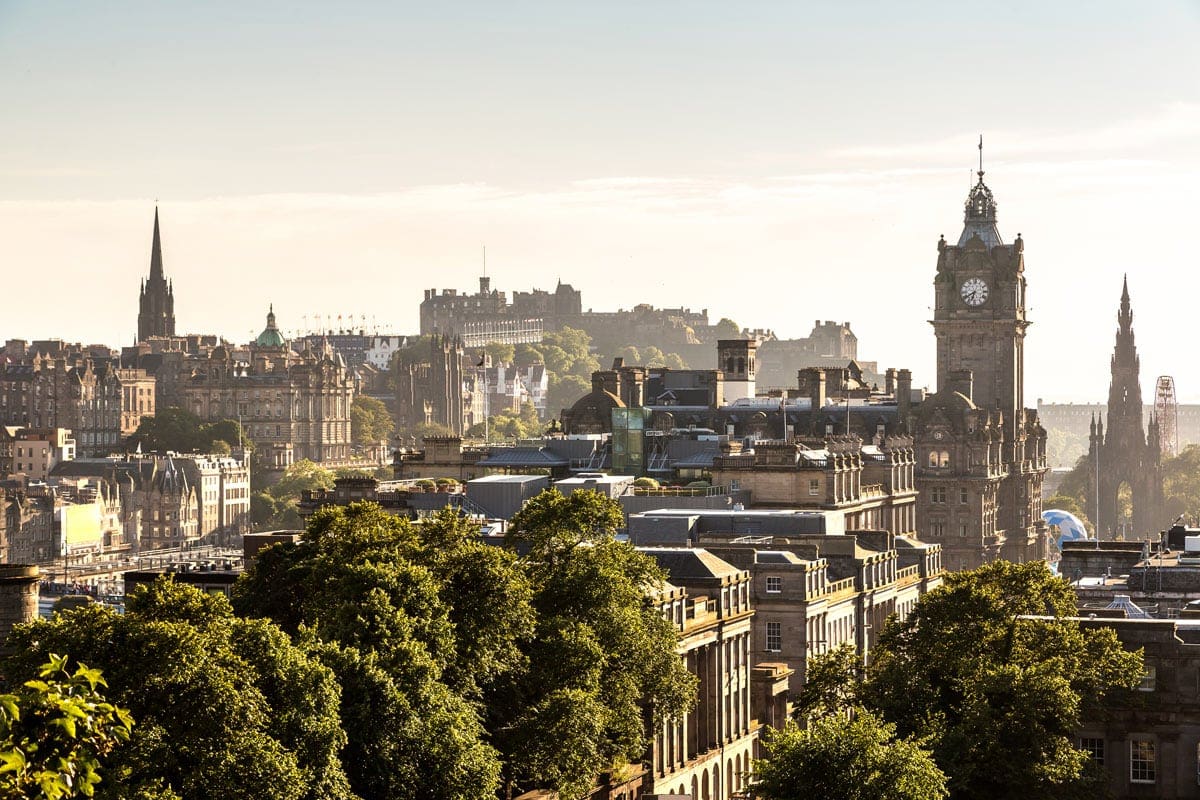Planning a trip to Scotland? Heres your easy guide on how to visit the Edinburgh Festival