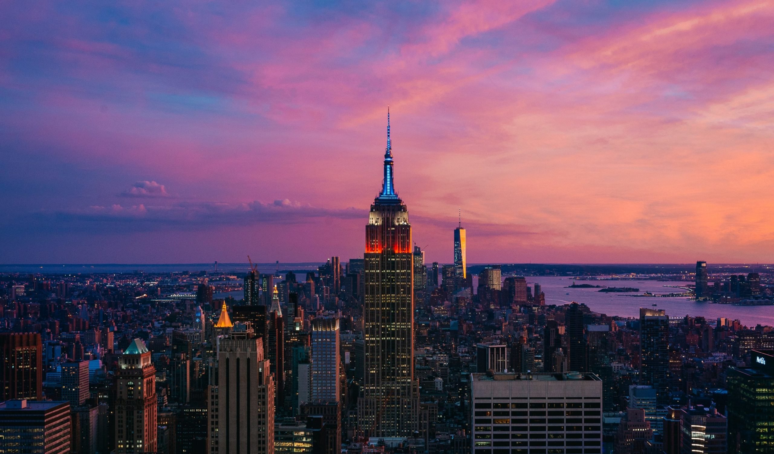 Explore Vertical New York: Street Photography Guide (Best Spots).