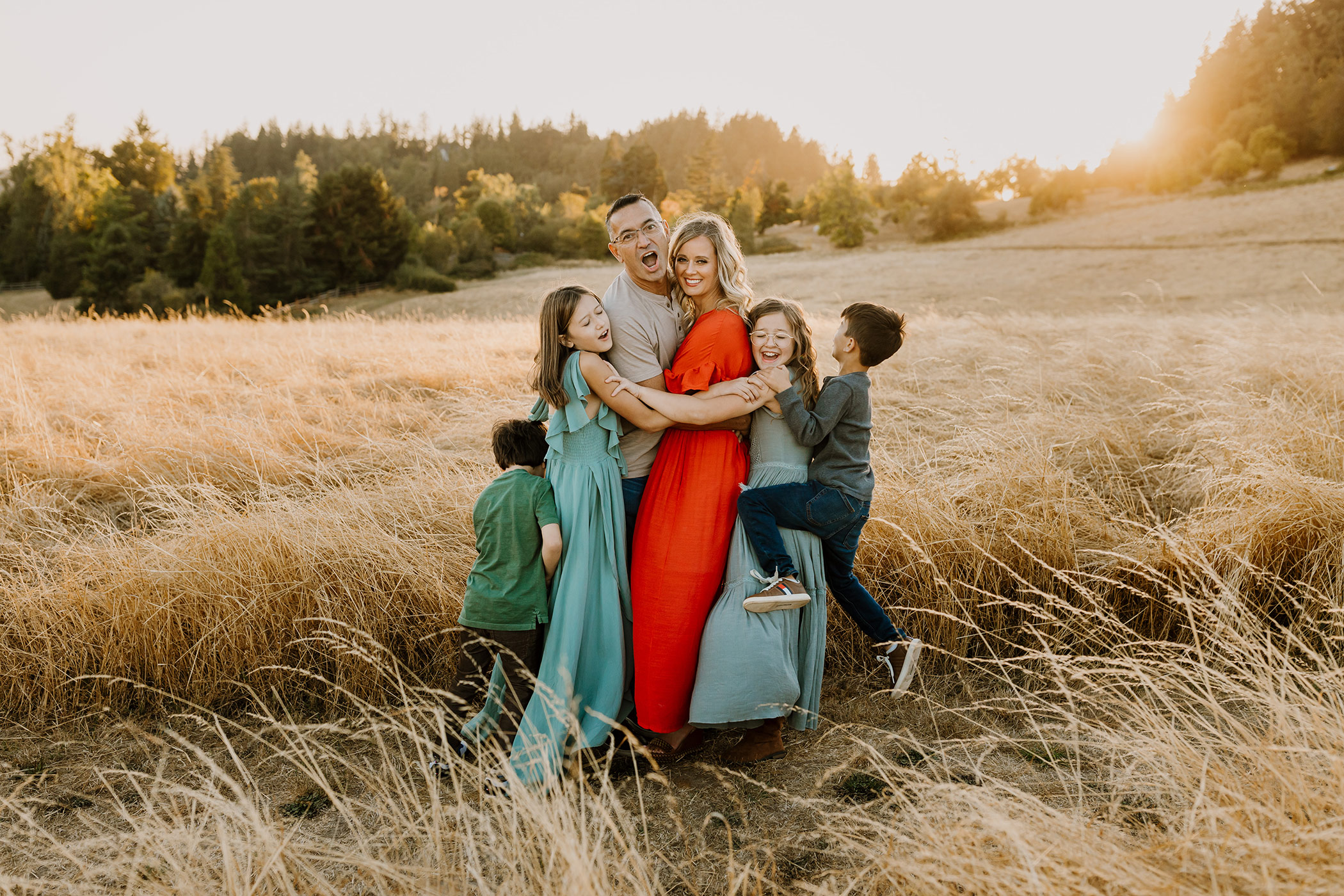 Unique Family Picture Ideas: Capture Memories With These Simple and Stylish Tips!