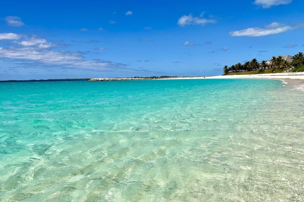 Cabbage Beach Bahamas: Is It Worth the Hype? (Pros & Cons, Tips for Visiting)