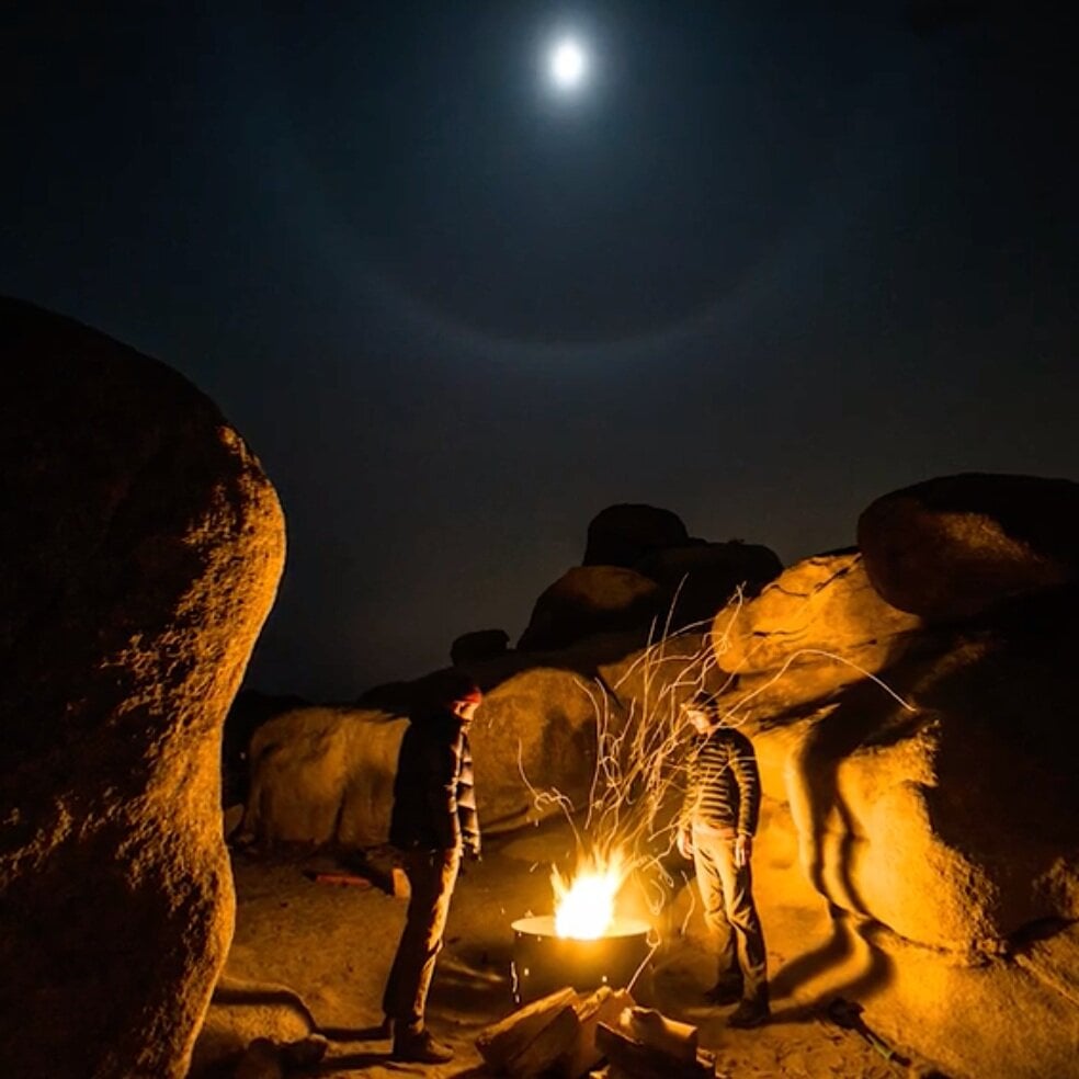Master Night Photography: Choosing the Right Shooting at Night Lighting Gear.
