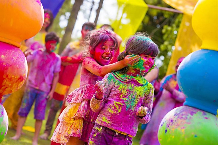 Best family-friendly festivals worldwide: Top picks for making memories with your kids!