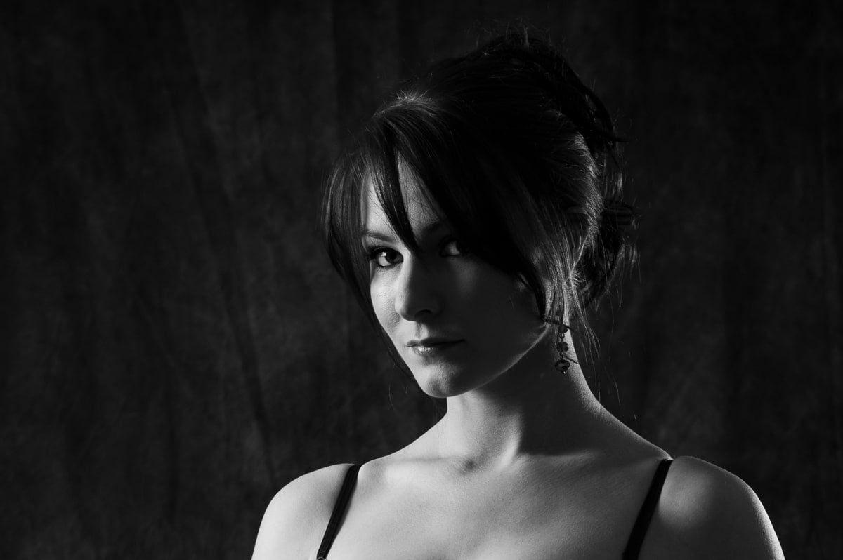Can Side Lighting Be Difficult? Find Out How to Use Side Light Well!