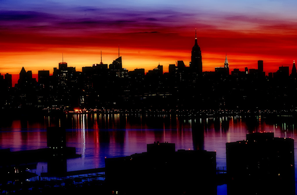 See Tonights Sunset! Get Accurate Manhattan Sunset Times Now.