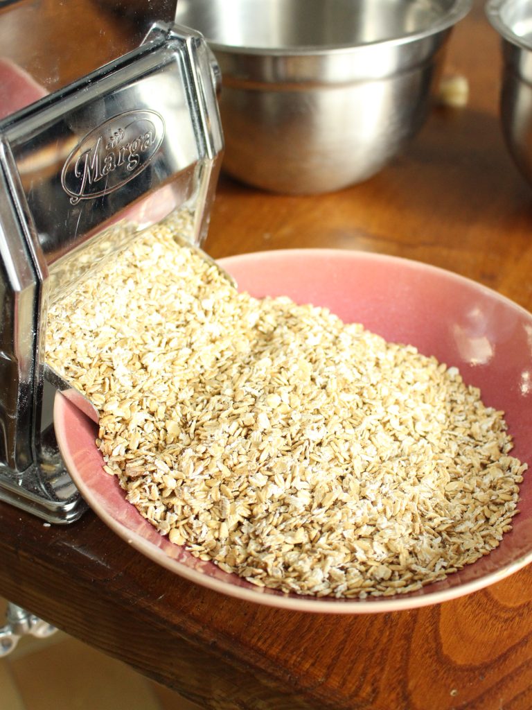 Oatmeal and Phytic Acid: Should You Be Worried? (Easy Explanation)