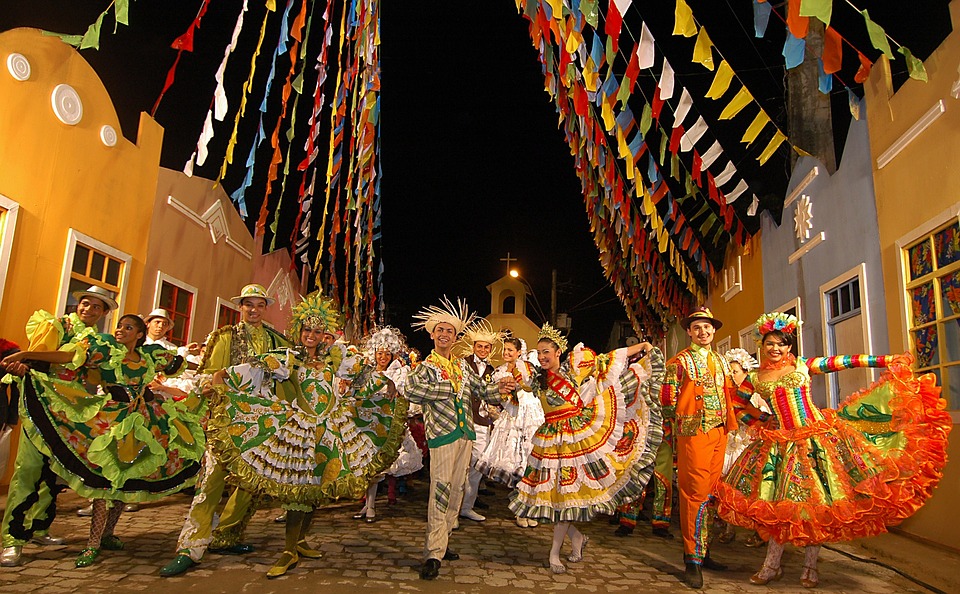 Discover must-see local festivals in South America to experience unique cultures like a local. Plan your visit today!