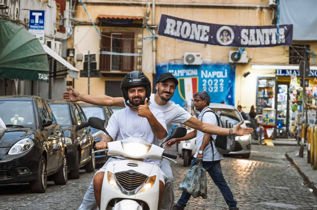 Discover how to avoid unsafe neighborhoods in foreign cities with these practical tips for every tourist.