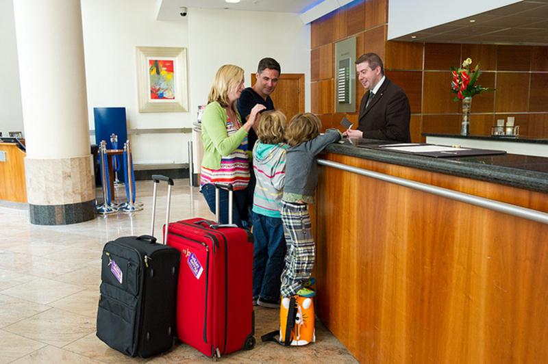 Easy international hotel security tips: Here's how to stay safe while staying in hotels abroad without much effort.