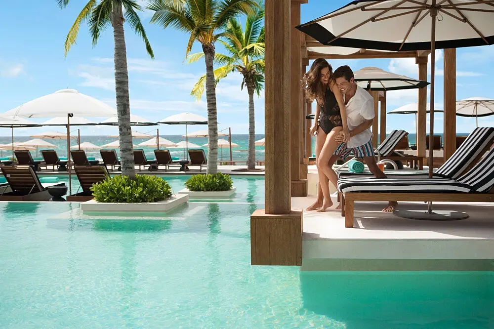 Figuring out how to book hotels with search engines for couples' retreats? Make your search stress free today.