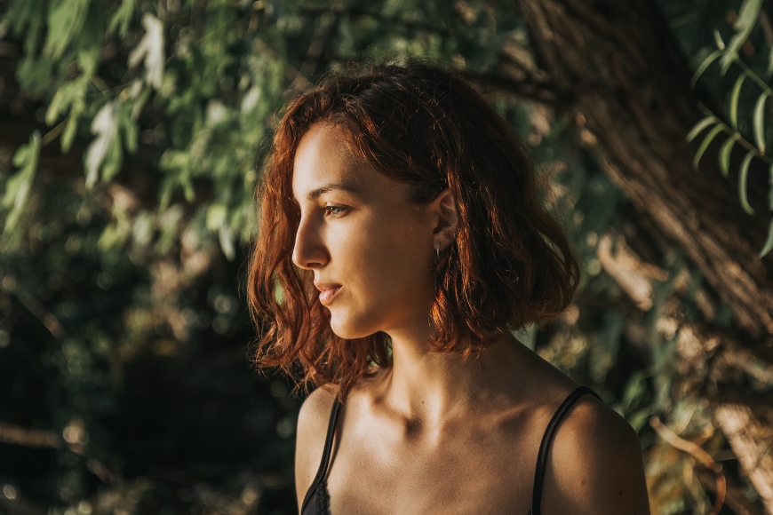 How to do amazing filtered light portrait photography? Easy tips for beautiful soft photos.