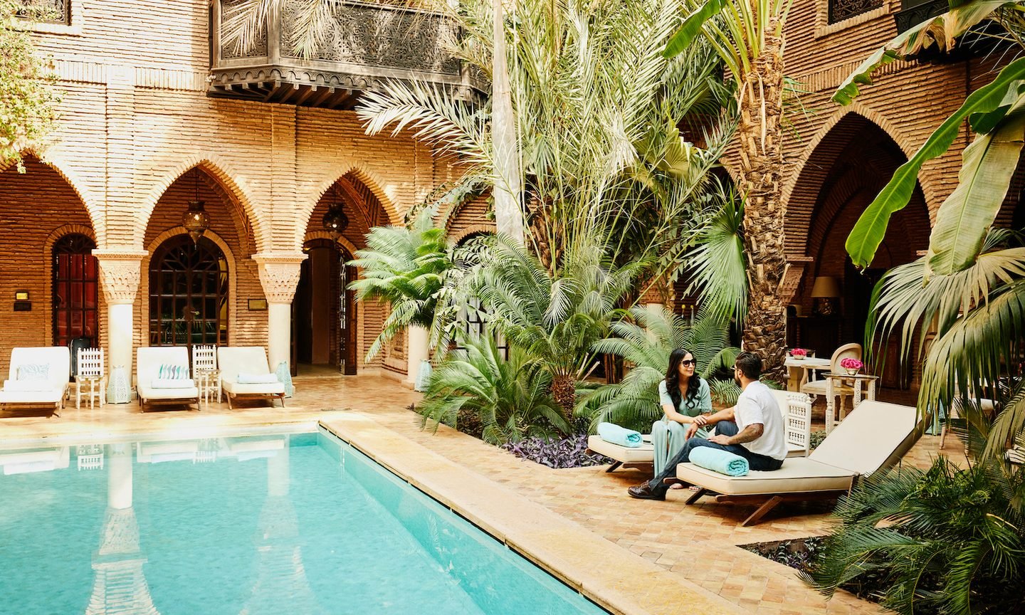 Want the best five-star hotel? See how to compare and book luxury hotels with search engines for great deals.