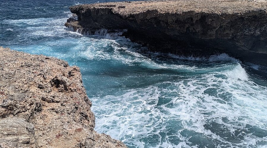 Planning a trip to Shete Boka National Park? Find hours, fees, and must-see spots here.