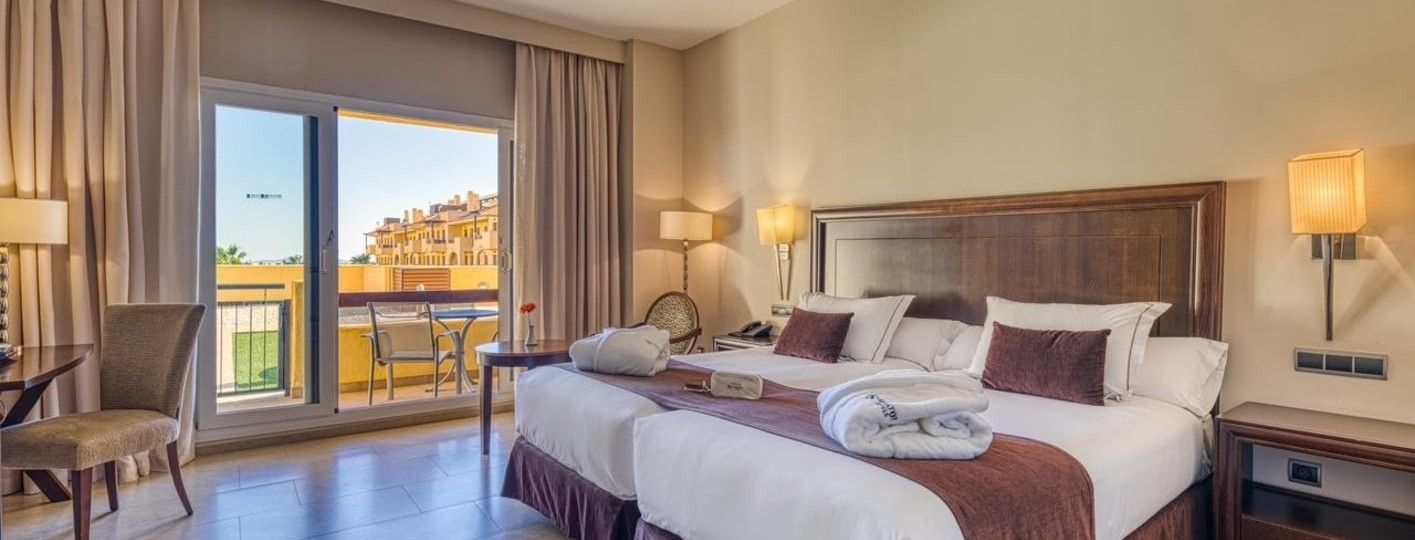 Uncover the best tools for booking discounted hotels in city centers and score amazing downtown stays cheap.
