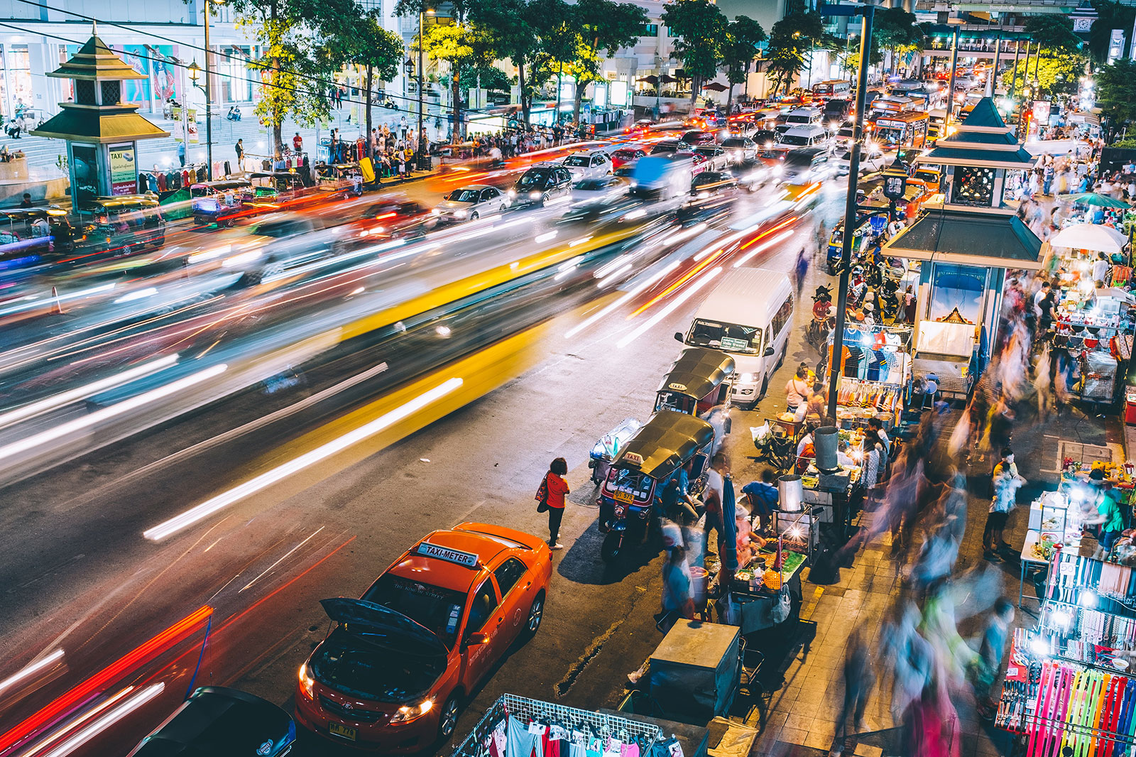 How to stay safe in cities with high crime rates (Practical advice for visitors and local people)