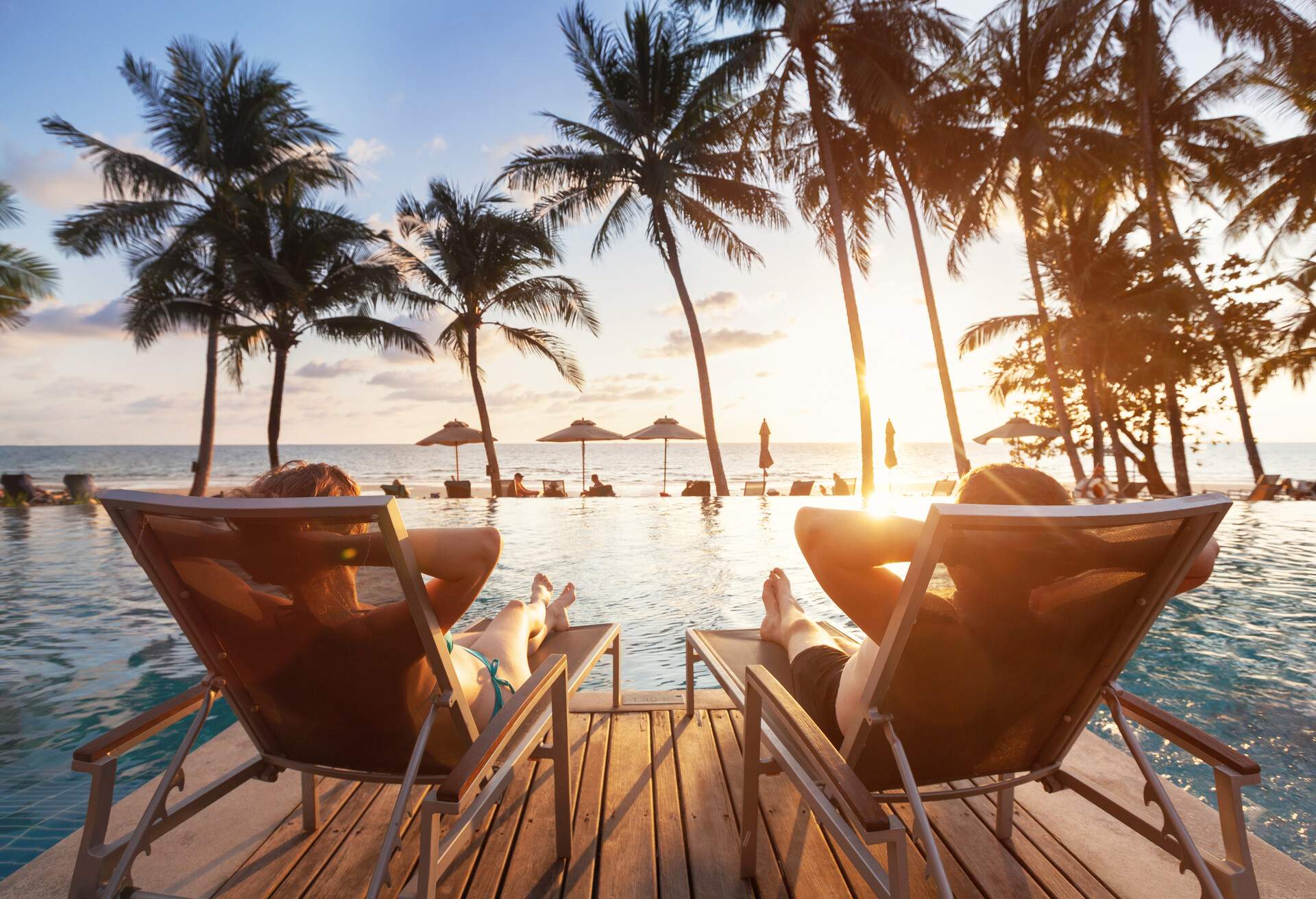 Want the best five-star hotel? See how to compare and book luxury hotels with search engines for great deals.