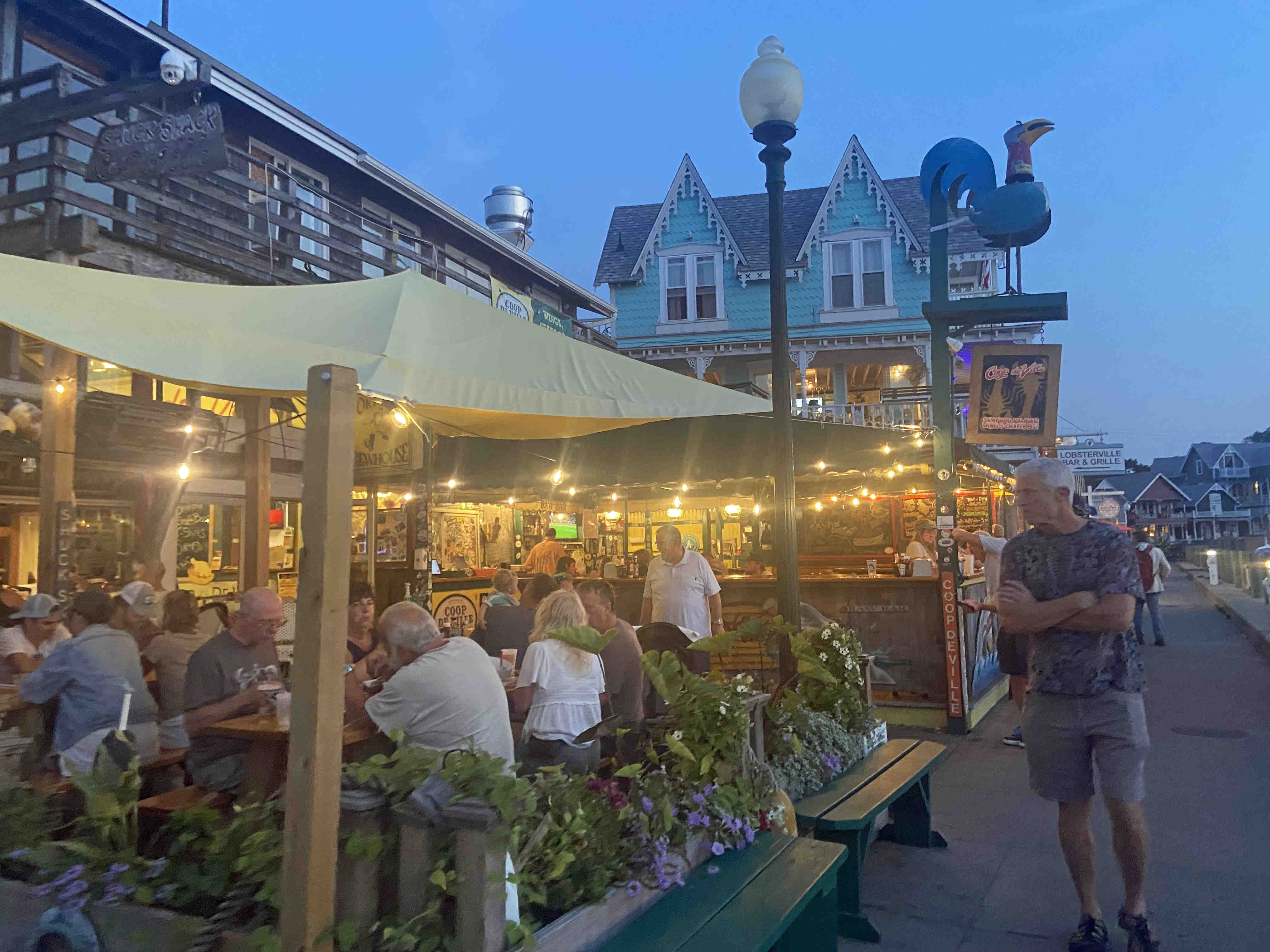Thinking why is Marthas Vineyard so popular? Understand its unique appeal beyond just the summer hype.