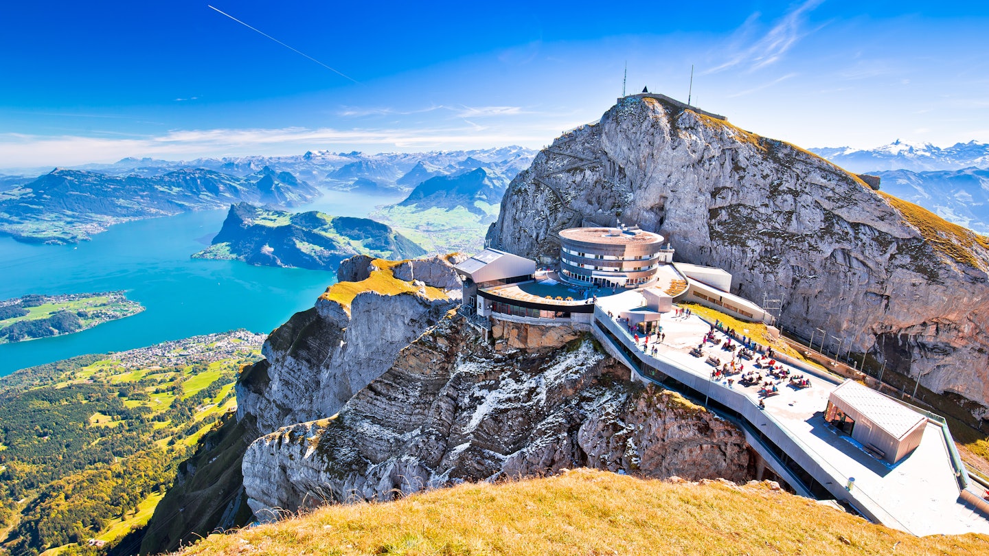 Which day trips from Lucerne Switzerland offer amazing views? See the Alps and lakes from these spots!