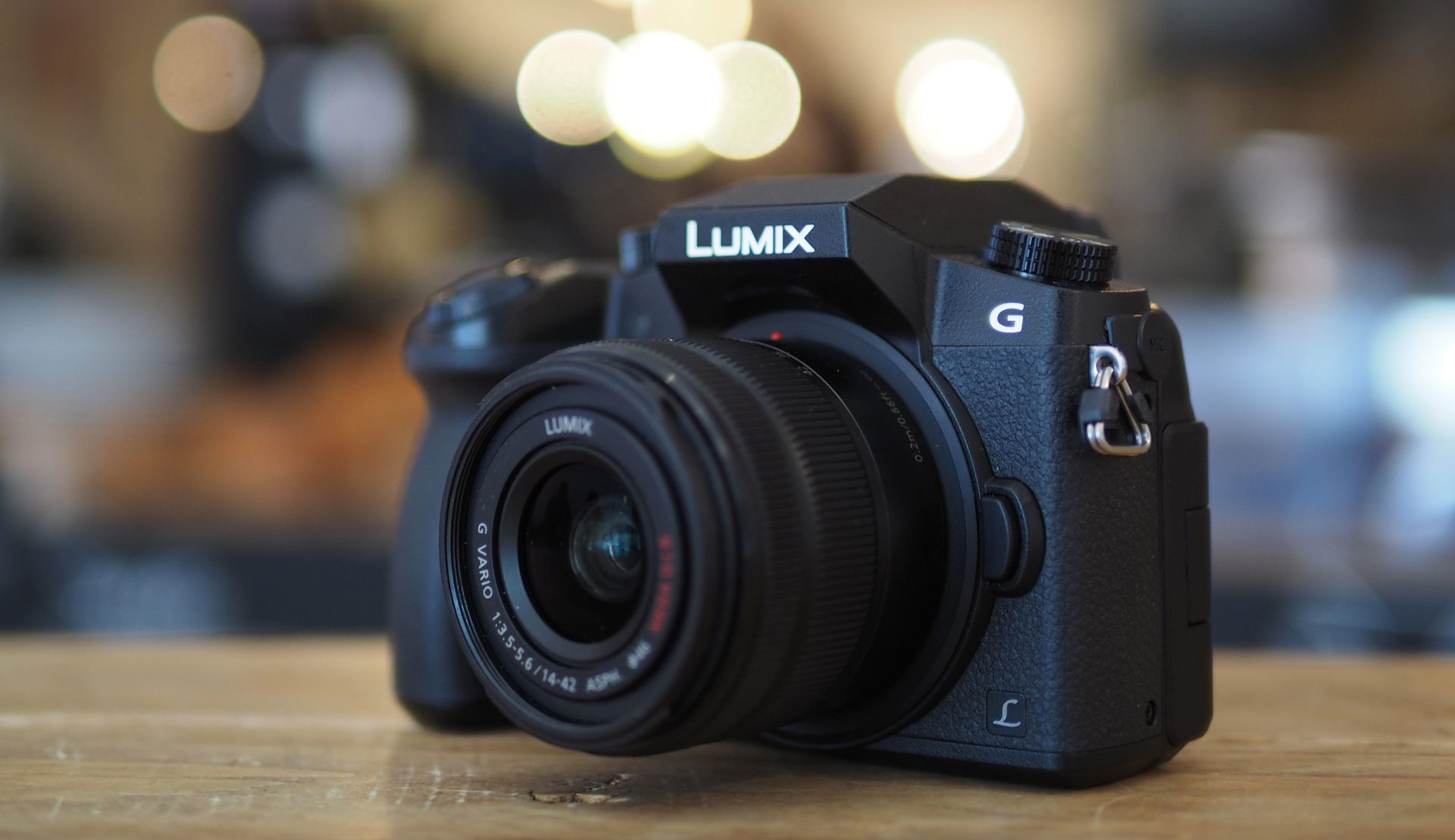How to find the right 24-70mm lens for Panasonic Lumix G7? This simple guide helps you decide easily.