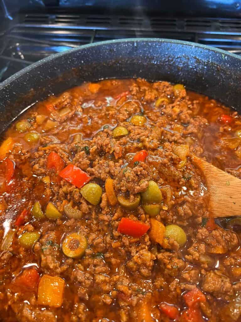 Easy & Delicious Puerto Rican Meat Dishes to Cook