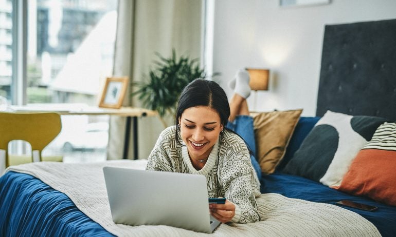 Learn how to compare and book hotels using search engines like a pro and save money on your next trip.