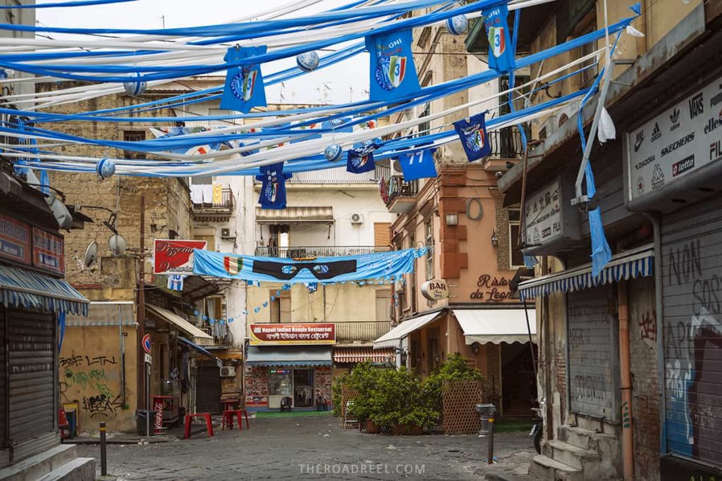 Discover how to avoid unsafe neighborhoods in foreign cities with these practical tips for every tourist.