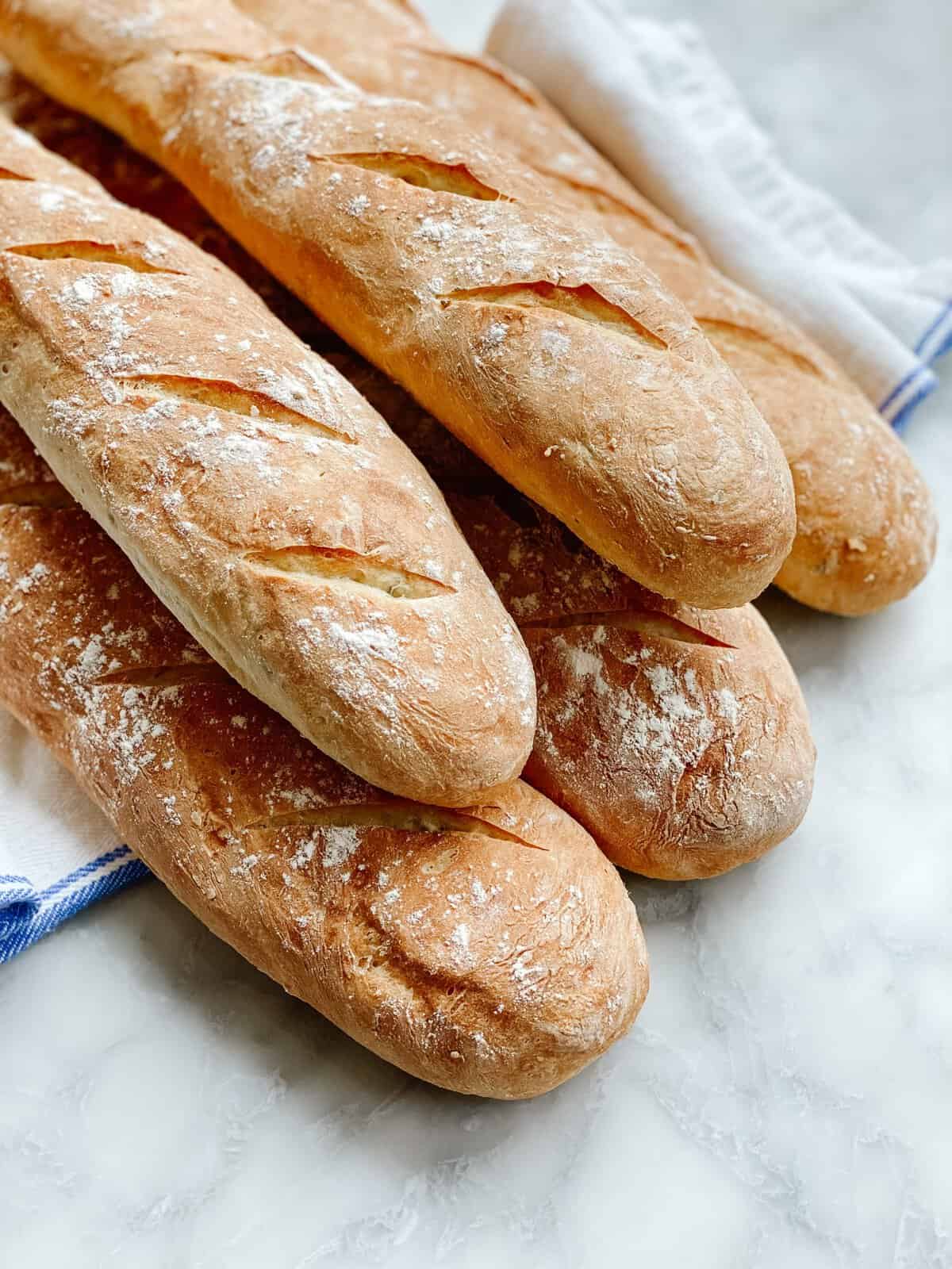 Looking for an easy spanish baguette recipe? Try this quick guide for delicious results today.