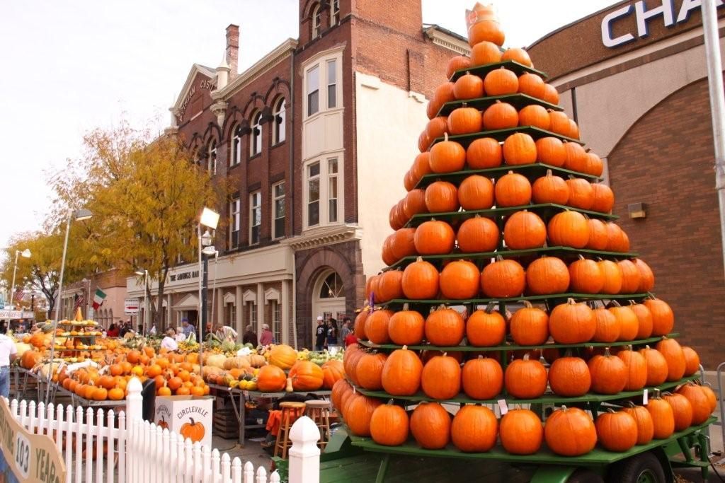 Looking for fun events in America? We make it easy to Discover the most popular local festivals in the US.
