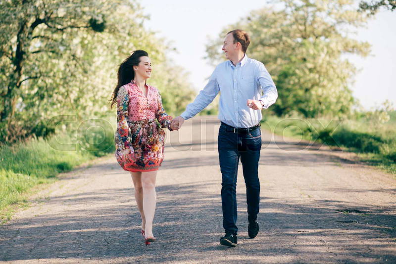 Sharing amazing stories from the lovers road worldwide: Real couples talk about their magical moments walking hand in hand on this path.