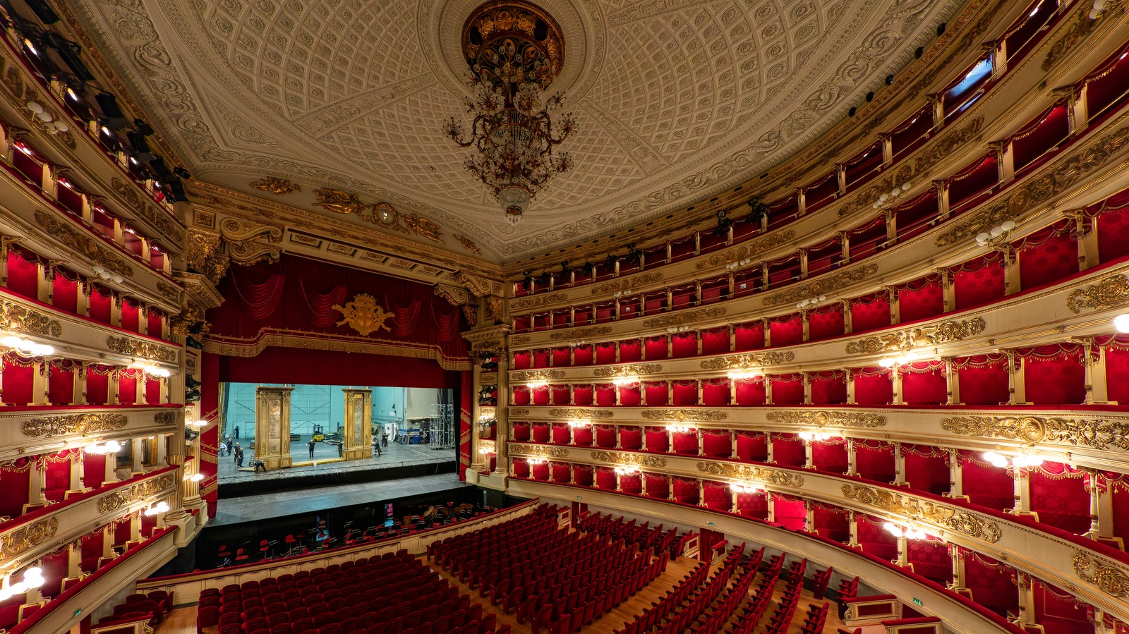 Looking for the Best theater festivals for drama enthusiasts to attend? Check out these incredible options for your next trip.