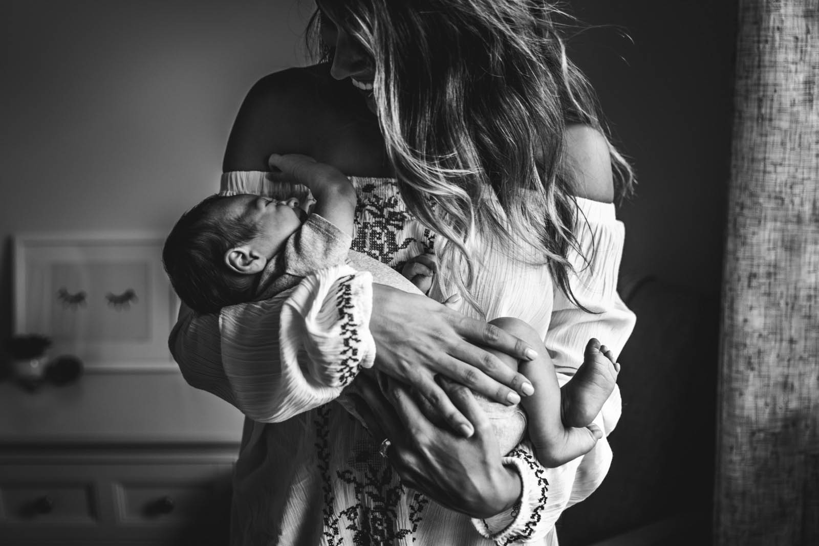 Why choose black and white backlight photography? (It makes really cool and classic photos youll love!)