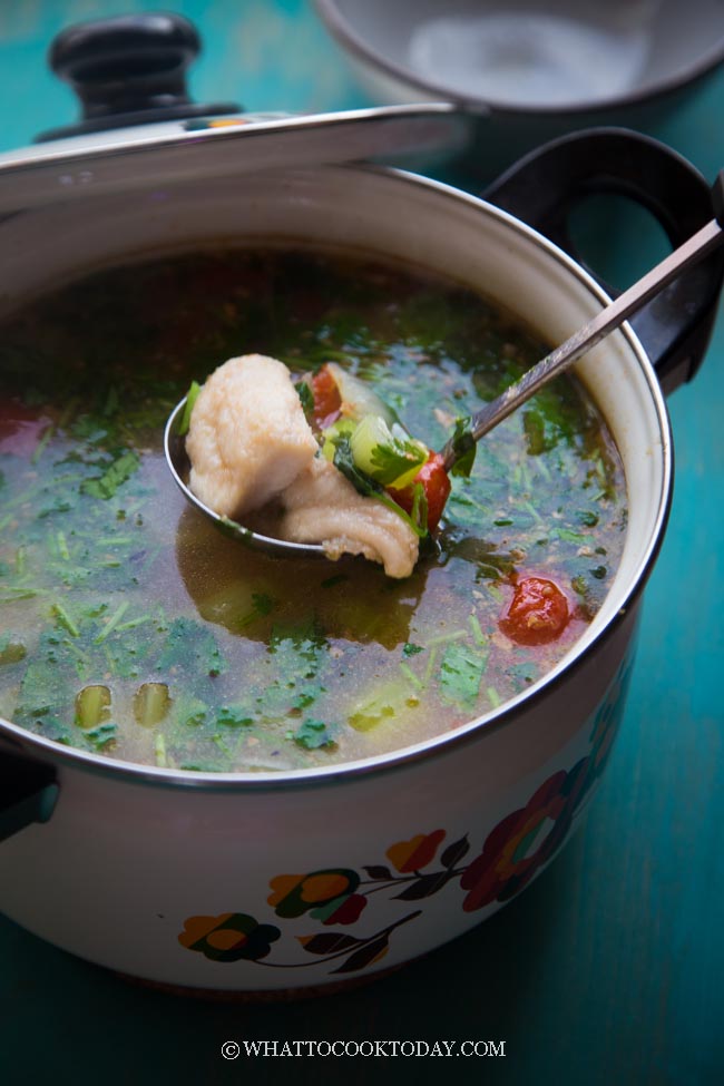Make fish green soup southeast asia easily (Our quick guide for a yummy family dish)