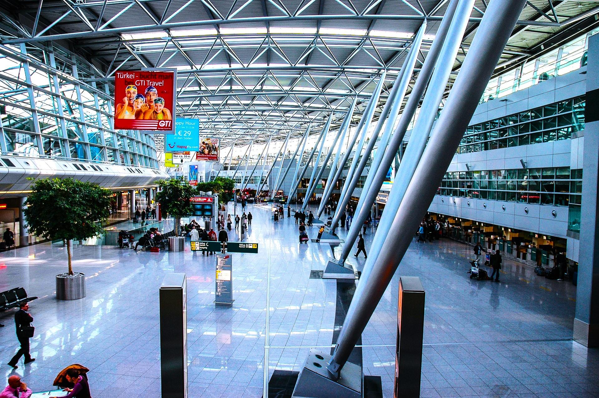 What are the main canary island airport options? Learn about each one for your next trip.