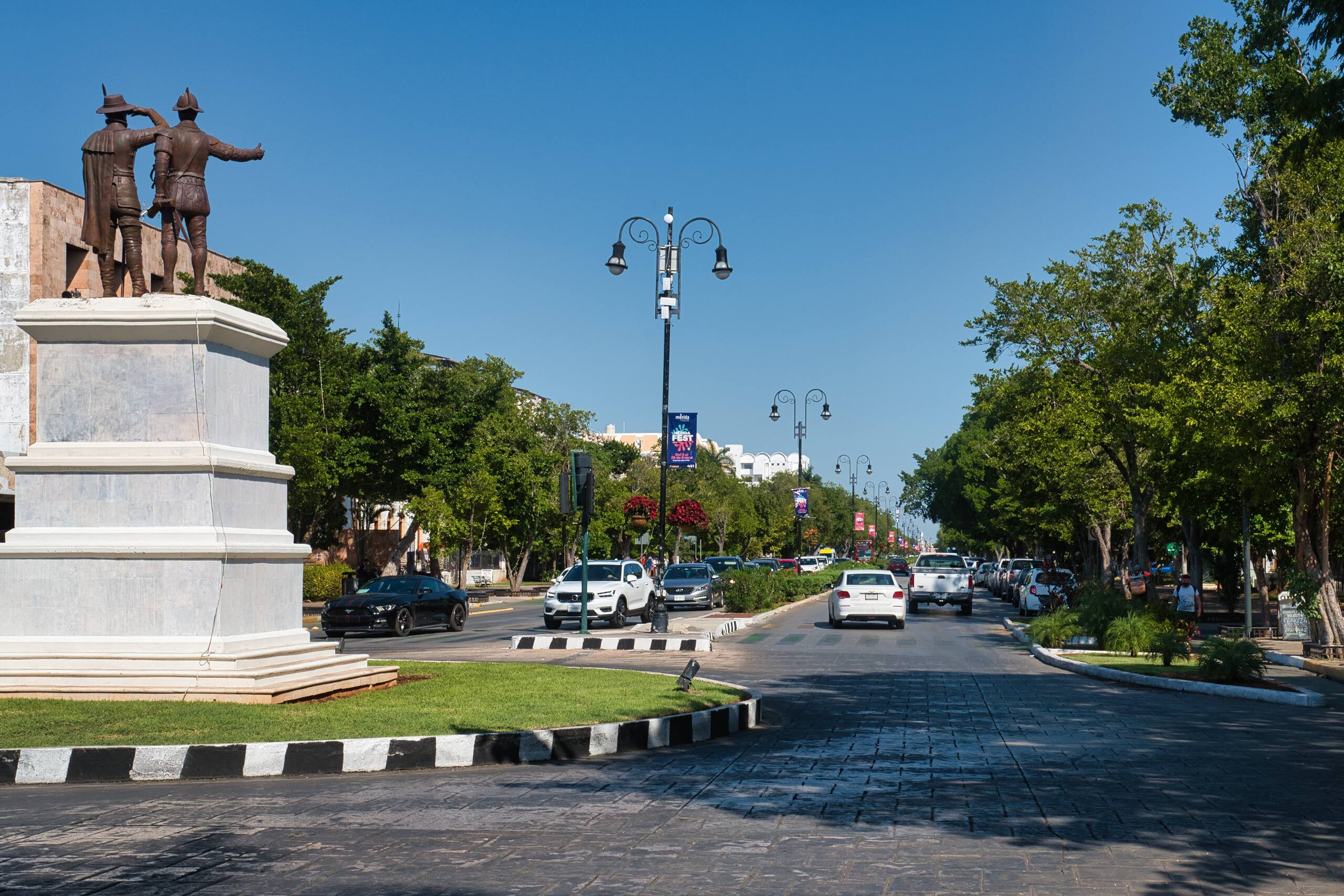 What to see on Paseo de Montejo (Your list of awesome things and cool places on this avenue)