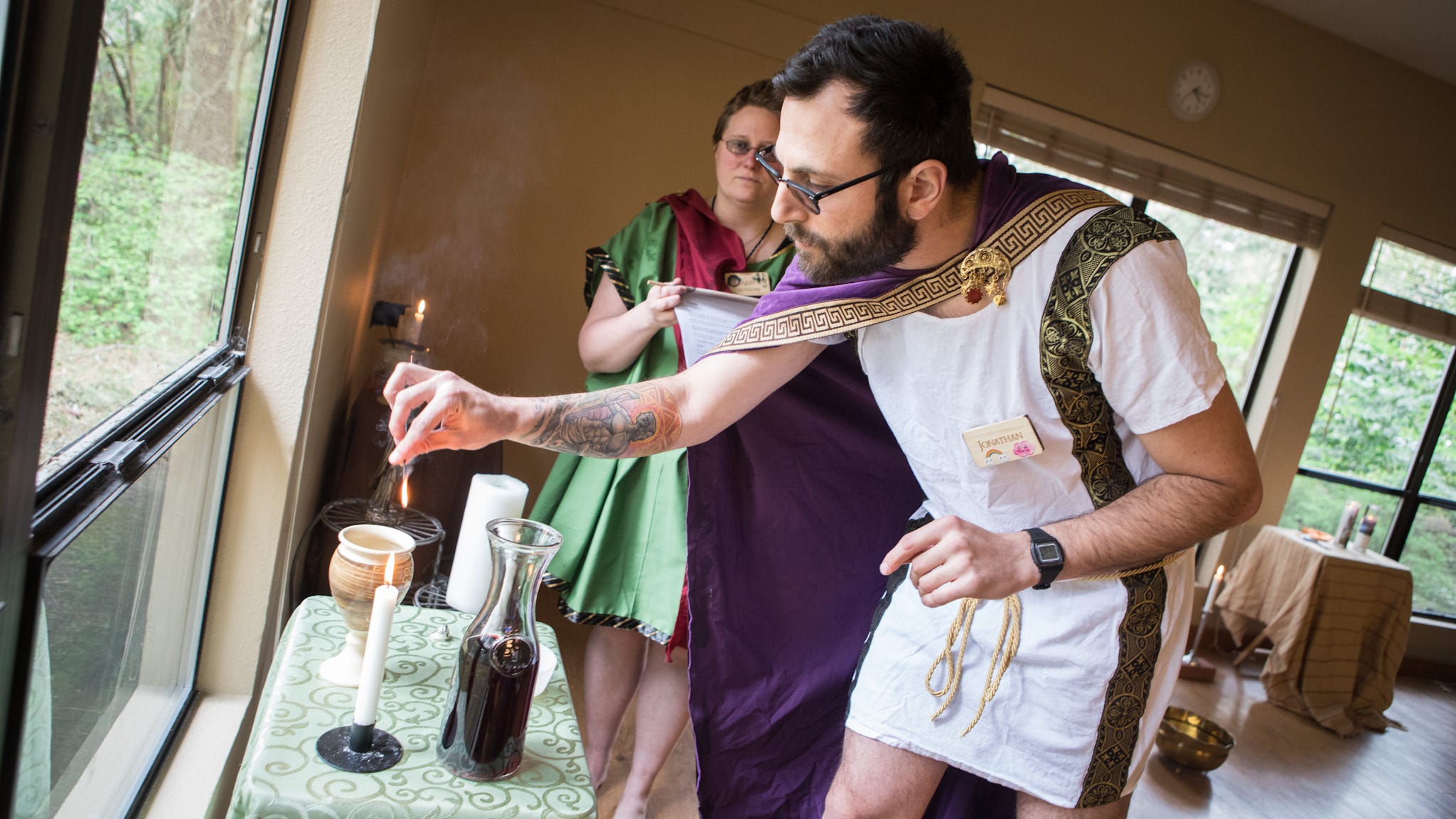 Are there any modern famous pagans living today? (Yes! Discover these interesting individuals and their paths now)